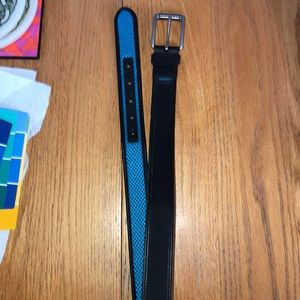 Nylon Columbia belt with leather trim